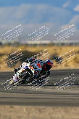 media/Dec-07-2024-CVMA (Sat) [[21c5f1ef85]]/Race 12-Supersport Middleweight/